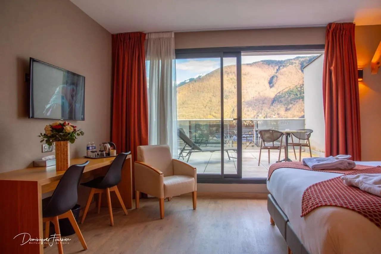 Отель Le Castel D'Alti Bagneres-de-Luchon 4*,  Франция