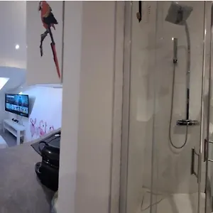 Studette Indépendante Gare Particulier Appartement